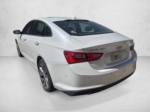 Iridescent Pearl Tricoat 2016 Chevrolet Malibu Premier