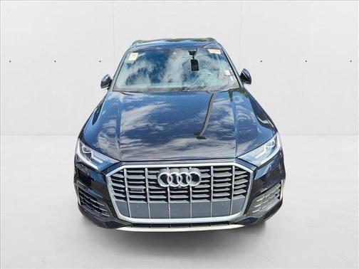2020 Audi Q7 55 Premium Plus