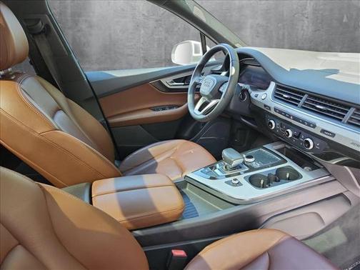 2019 Audi Q7 45 Premium Plus