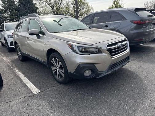 Tungsten Metallic 2018 Subaru Outback 3.6R Limited