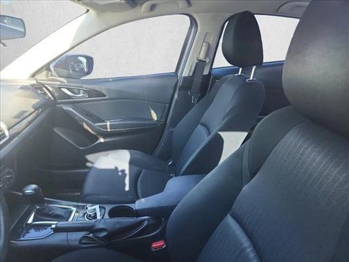 2015 Mazda Mazda3 i Sport