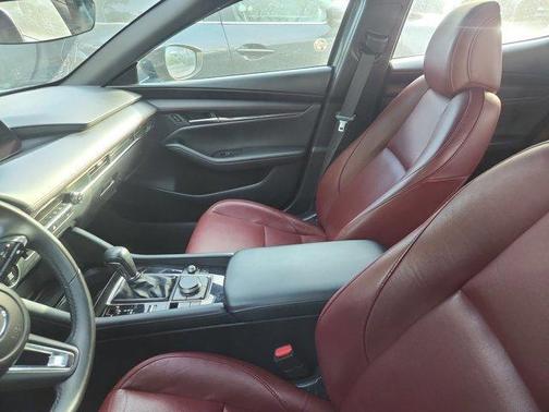 2024 Mazda Mazda3 2.5 S Carbon Edition