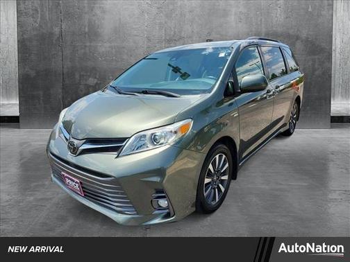 2019 Toyota Sienna XLE