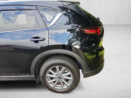 2022 Mazda CX-5 2.5 S Preferred Package
