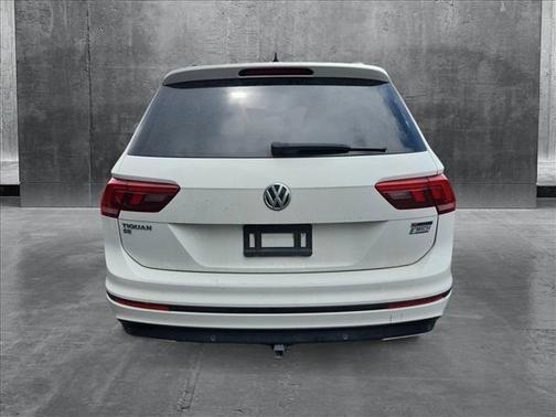 2020 Volkswagen Tiguan 2.0T SE R-Line Black