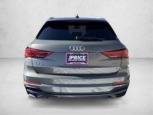 2022 Audi Q3 45 S line Premium