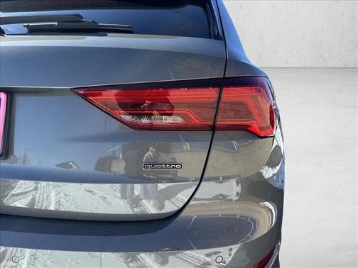 2022 Audi Q3 45 S line Premium