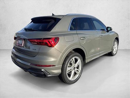 2022 Audi Q3 45 S line Premium