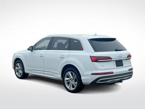 2021 Audi Q7 45 Premium