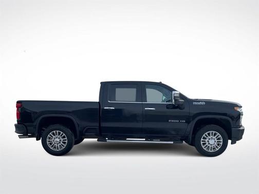 2022 Chevrolet Silverado 2500 High Country