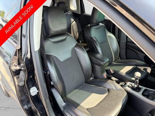 Diamond Black Crystal Pearlcoat 2020 Jeep Compass Latitude