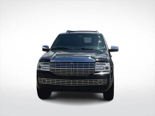 2013 Lincoln Navigator Base