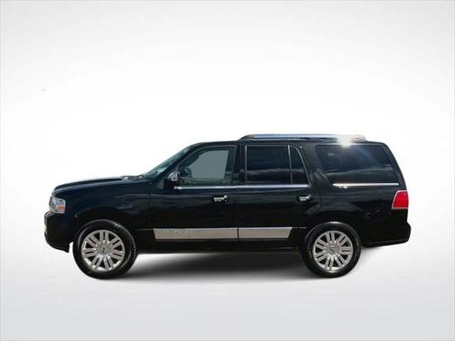 2013 Lincoln Navigator Base