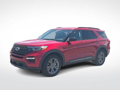 Rapid Red Metallic Tinted Clearcoat 2024 Ford Explorer XLT