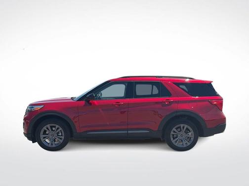 Rapid Red Metallic Tinted Clearcoat 2024 Ford Explorer XLT