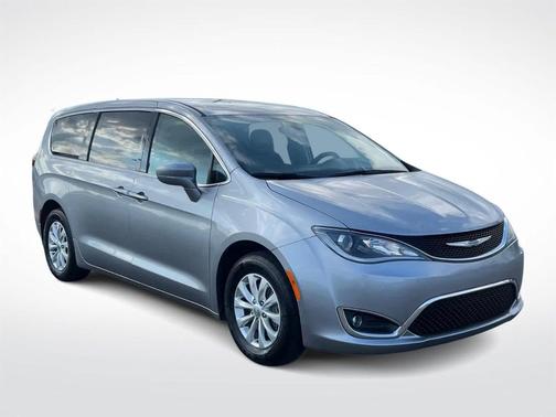 2019 Chrysler Pacifica Touring Plus