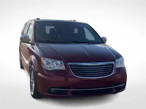 2015 Chrysler Town & Country Touring-L
