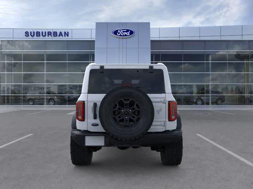 OXFORD WHITE 2026 Ford Bronco Badlands