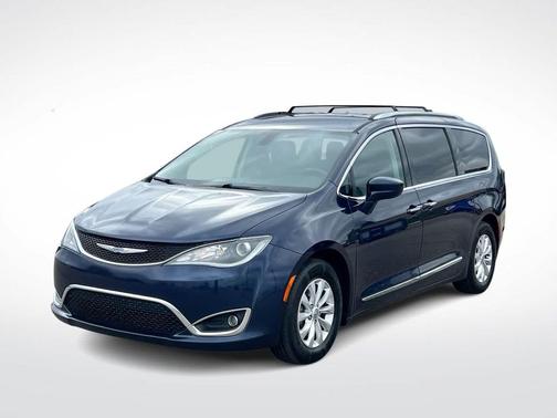 Jazz Blue Pearlcoat 2018 Chrysler Pacifica Touring-L Plus