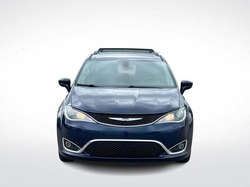 Jazz Blue Pearlcoat 2018 Chrysler Pacifica Touring-L Plus