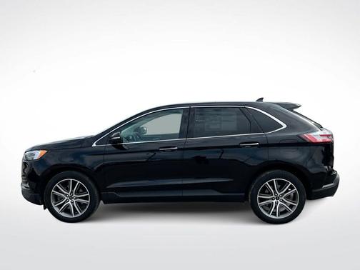 AGATE BLACK METALLIC 2024 Ford Edge Titanium