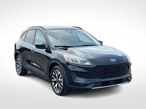 AGATE BLACK METALLIC 2020 Ford Escape SE