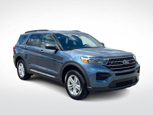 BLUE METALLIC 2020 Ford Explorer XLT