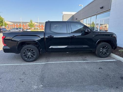 2023 Toyota Tundra Platinum