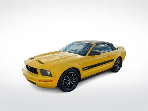 2005 Ford Mustang Base
