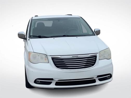 2014 Chrysler Town & Country Touring-L