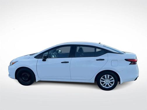 2022 Nissan Versa 1.6 S