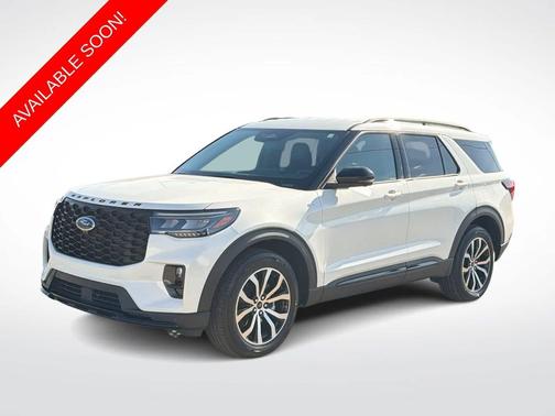 Star White Metallic Tri-Coat 2025 Ford Explorer ST-Line