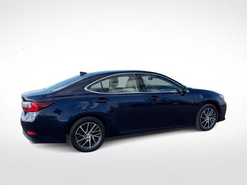 2016 Lexus ES 350 Base