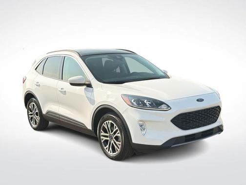 Oxford White 2022 Ford Escape SEL