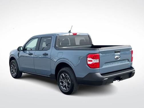 AZURE GRAY METALLIC TC 2024 Ford Maverick XLT