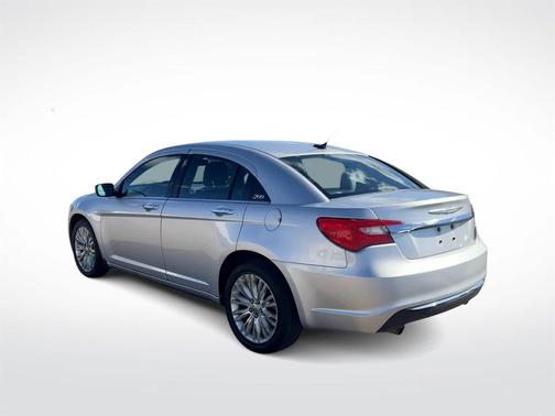 2011 Chrysler 200 Limited