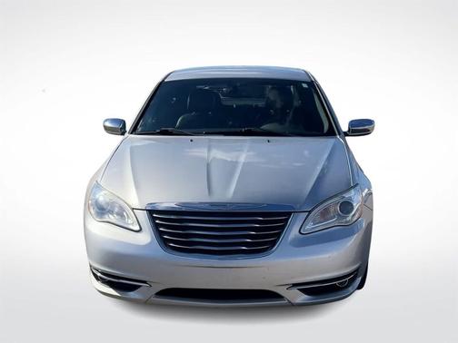 2011 Chrysler 200 Limited