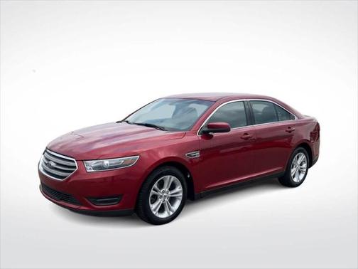 2017 Ford Taurus SEL