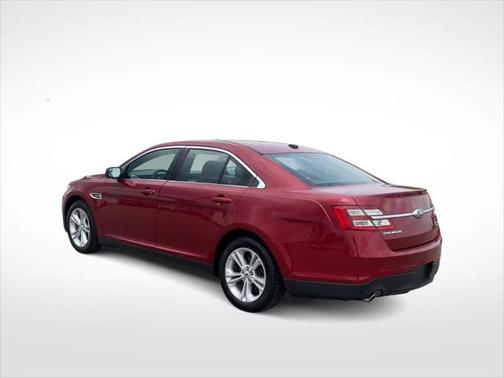 2017 Ford Taurus SEL