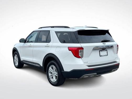 STAR WHITE MET TRI-COAT 2022 Ford Explorer XLT