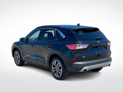 AGATE BLACK METALLIC 2020 Ford Escape SEL
