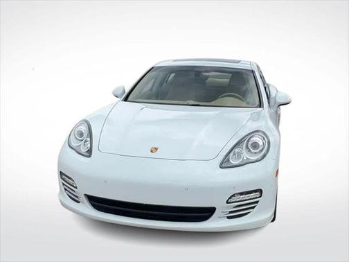 2013 Porsche Panamera 4