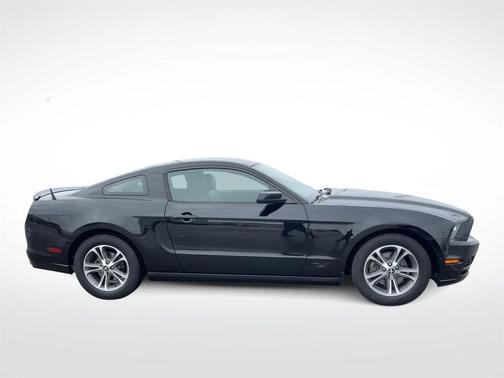 2014 Ford Mustang V6 Premium