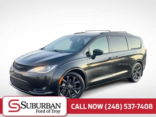 2018 Chrysler Pacifica Touring-L Plus