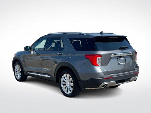 Carbonized Gray Metallic 2024 Ford Explorer Limited