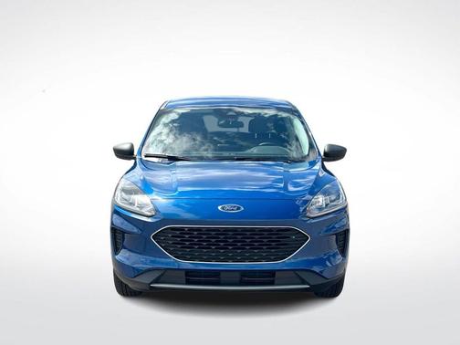 ATLAS BLUE METALLIC 2022 Ford Escape SE
