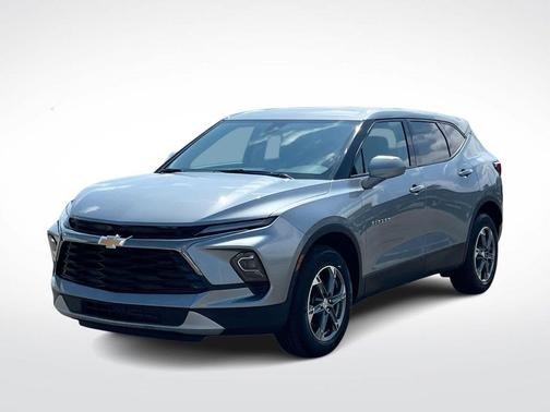 Sterling Gray Metallic 2025 Chevrolet Blazer 2LT