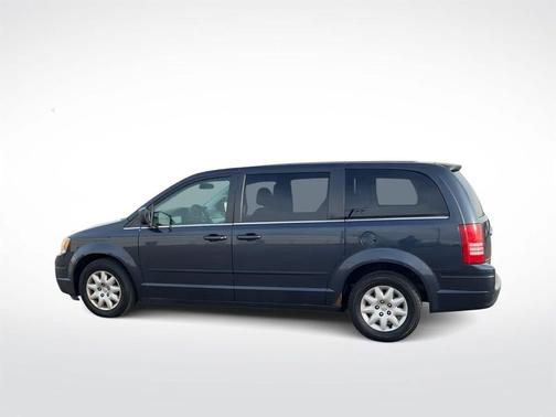 2009 Chrysler Town & Country LX