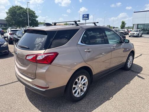 Sandy Ridge Metallic 2018 Chevrolet Equinox LT