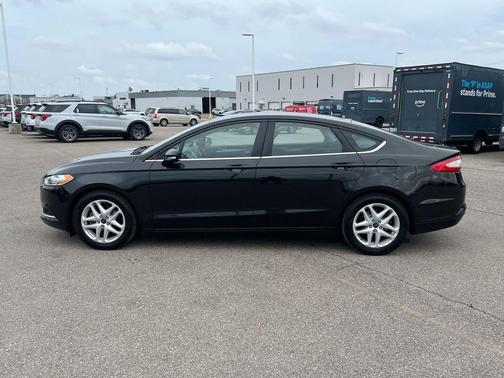 TUXEDO BLACK METALLIC 2014 Ford Fusion SE